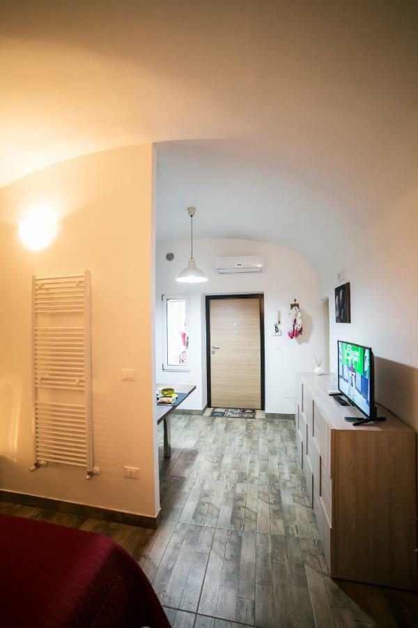 Agape Apartment Taranto Ngoại thất bức ảnh